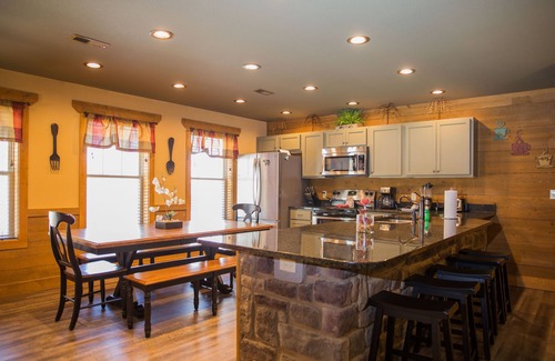 Gatlinburg Cabin | 4BR, indoor pool, hot tub, game room.