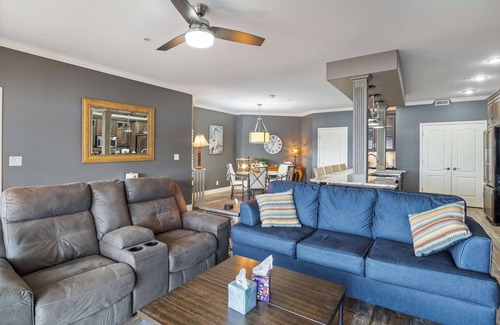Lake Ozark Condo | 4BR Lakefront | Sleeps 13 | Pool, Hot Tub + Views