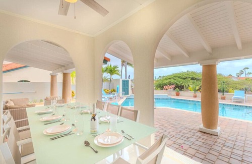 Noord Villa | 4BR Lux Villa w/Pool - Perfect for Families/Groups at Fairway Breeze by Bocobay