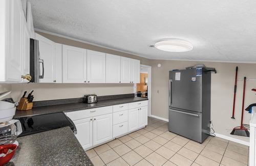 Cherry Grove Beach Condo | 4BR Oceanfront Unit w/Hot Tub - 7 Days Grace #3