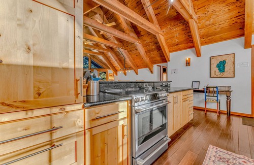 Talmont Cabin | 4BR Tahoe Cabin w/Hot Tub, BBQ & Ping Pong Next to Lake & Paige Meadows Trails