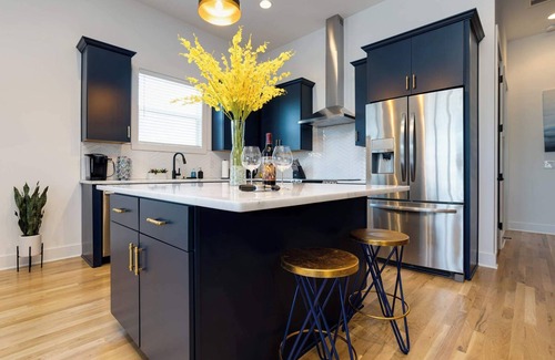 Downtown Nashville House | 4BR Townhome w/Balcony x2, Mins to Broadway & DT!
