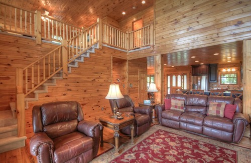 Seven Devils Cabin | 4BR, Views, Hot Tub, Pool Table, Fire Pit, 2 King Suites, Close to Banner Elk, Boone, Ski Sugar