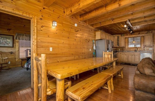 Pigeon Forge Cabin | 4BR, Views, Hot Tub, Sleeps 18.