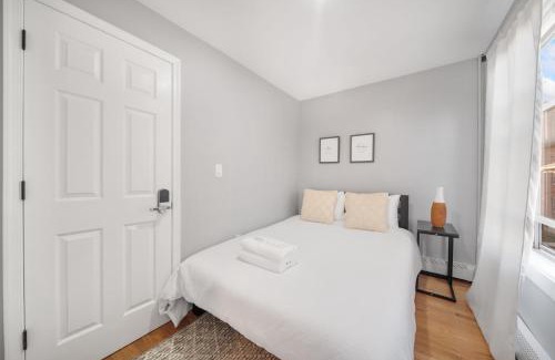 Columbus Park - Andrew Square Apartment | 4BR1BTH South Boston Apt perfect for commutes
