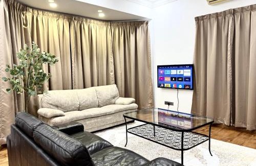 Kajang House | 4BR3B Kajang DoubleStorey-14 pax