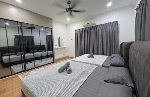 Kajang House | 4BR3B Kajang DoubleStorey-14 pax