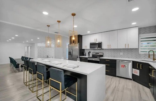South Lake House | 4K SQFT Home Heated Pool with Game Room