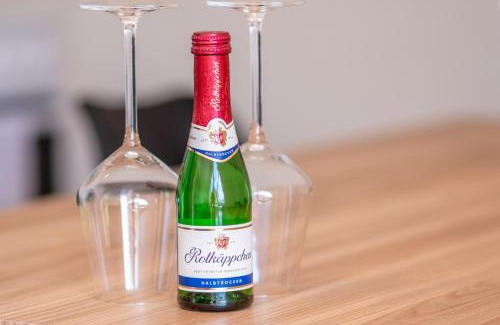 Bad Duerrenberg Apartment | 4k TV, Soundbar, Ausblick