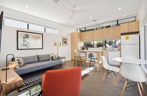 Camelback East Apartment | 4Square Complex