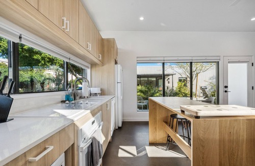 Camelback East Apartment | 4Square Complex