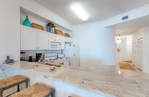Seagrove Beach Condo | 4th-floor condo with beautiful decor, amazing views & pickleball