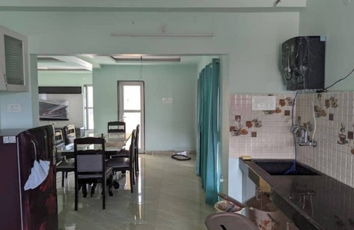 Visakhapatnam House | 4th floor Lovely three bedroom apartment with free parking