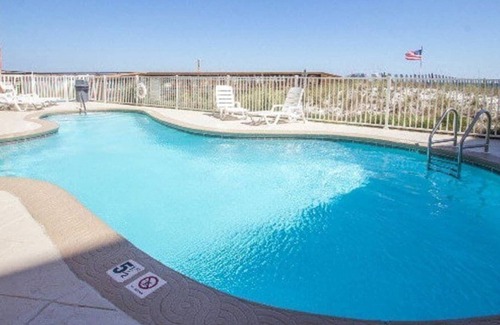 Orange Beach Condo | 4th floor - Right on the Beach -Balcony Gulf View - Pool - WIFI - Sleeps 7