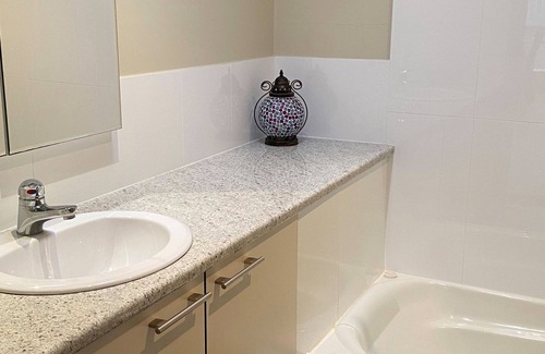 Cowes House | 5/37-39 Jenner Avenue, Cowes - Short walk to beach and shops