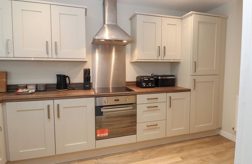 Seaham Cottage | 5 ASHCROFT MEWS, pet friendly, with a garden in Seaham