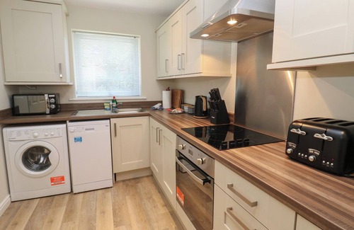 Seaham Cottage | 5 ASHCROFT MEWS, pet friendly, with a garden in Seaham