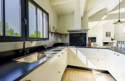 Saint-Clement-des-Baleines House | 5-bedroom house for 10 people - Near Whale Lighthouse