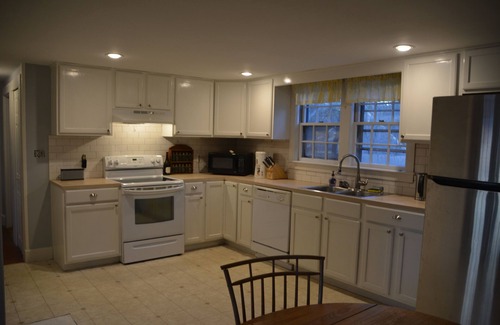 North Chatham House | 5 Bed/2 Bath Sleeps 11. Walk to restaurants, town and more.