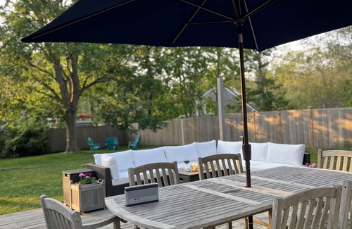 North Chatham House | 5 Bed/2 Bath Sleeps 11. Walk to restaurants, town and more.
