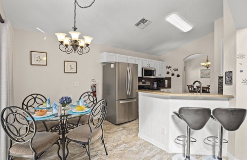Solana Villa | ⭐5 Bed, 4 Bath Property | SOUTH Facing Pool | Gated Resort | Mins to Disney ⭐