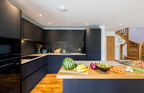 East Cowes House | 5 Bed in East Cowes 94807