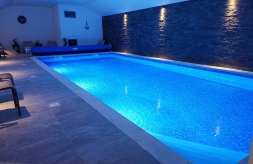 Hendrerwydd House | 5 Bed in Ruthin 86009