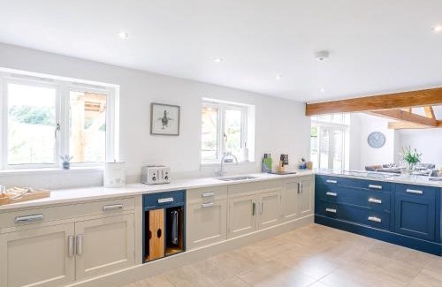 Tealby House | 5 Bed in Tealby 78678