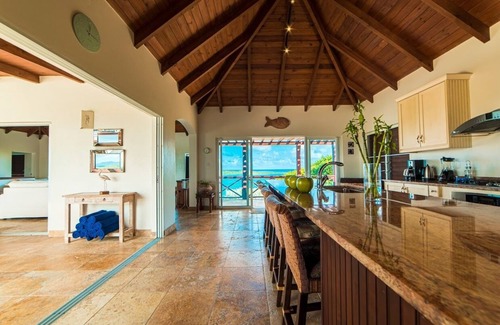 Freetown Villa | 5 Bed Luxury Villa with Private Pool, Beach Access, Outdoor BBQ & STUNNING VIEWS