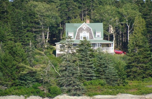 Georgetown Cottage | 5 bedroom/2 bath Cottage with direct water view and access