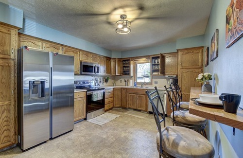 Council Bluffs House | 5-bedroom/6-bed home & Minutes away by foot to the pedestrian bridge