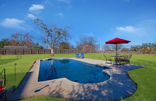 Kyle House | 5 Bedroom, 8 Beds with outdoor Pool