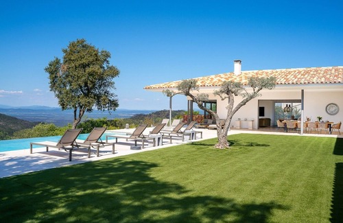 La Garde-Freinet Villa | 5 bedroom accommodation in La Garde-Freinet