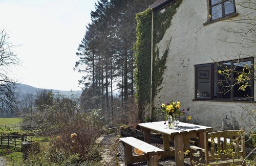 Builth Wells Cottage | 5 bedroom accommodation in near Painscastle, Hay-on-Wye