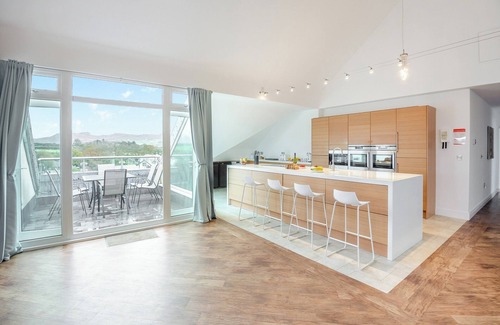Edern Cottage | 5 bedroom accommodation in Morfa Nefyn