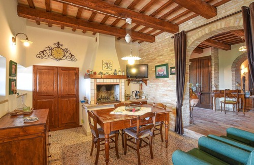Corridonia House | 5 bedroom accommodation in Corridonia