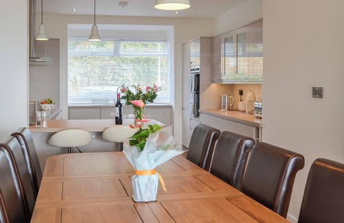 Exmouth Cottage | 5 bedroom accommodation in Exmouth