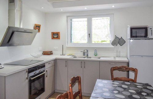 Aramits House | 5 bedroom accommodation in Aramits