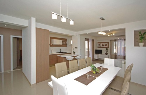 Rastovac House | 5 bedroom awesome home in Zagvozd