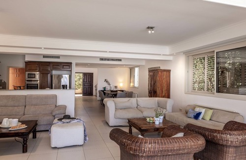 Kapparis Villa | 5 bedroom Beachfront Villa