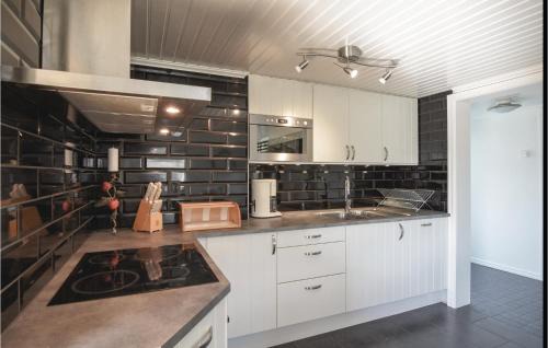 Bjorketorp House | 5 Bedroom Beautiful Home In Björketorp