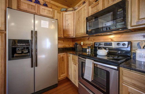 Broken Bow Cabin | 5 Bedroom Family Cabin-Central location, HotTub, PoolTable, Firepit & Playground