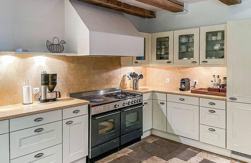 Sarrazac House | 5 bedroom gorgeous home in Sarrazac