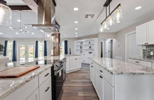 Lake Charles House | 5 Bedroom Home In Lake Charles