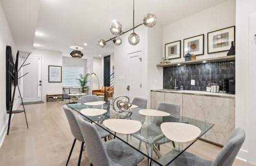 Columbia Heights House | 5-Bedroom Home with 2 Kitchens & Outdoor Space, Columbia Heights