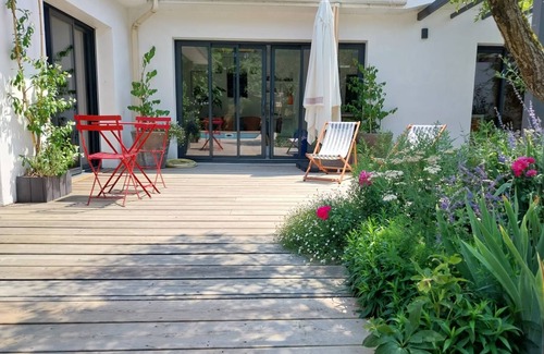 Le Bouscat House | 5-bedroom house with pool in Bordeaux.