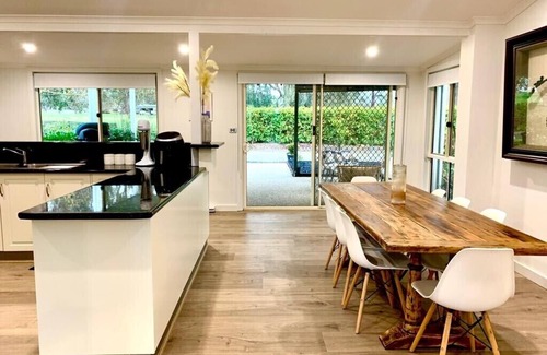 Mansfield Other | 5 Bedroom Mansfield Farm House