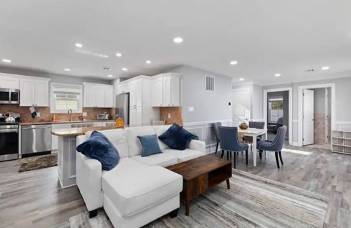 Wildwood Crest Villa | 5 Bedroom New House in the CREST