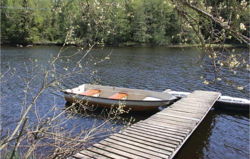 Tvetaryd House | 5 Bedroom Pet Friendly Home In Backaryd