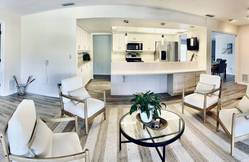 Century Oaks House | 5 bedroom retreat, complete with a pool, is minutes away from Indian Rocks Beach